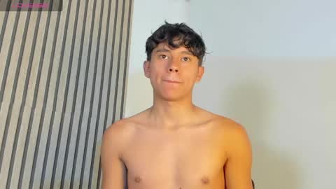 ngel Esteban  online show from April 27, 9:12 pm