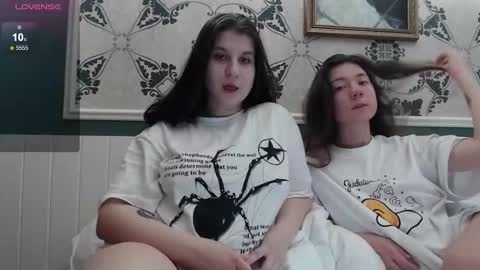 Angel online show from November 13, 6:54 pm