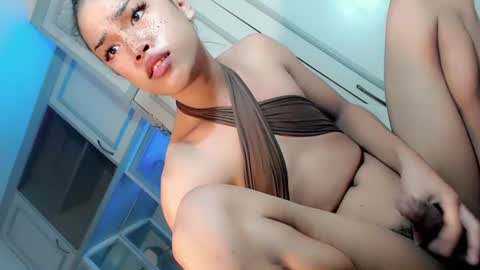angel_grace18 online show from July 2, 3:34 am