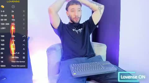 angel_kyrozz online show from June 14, 7:05 pm