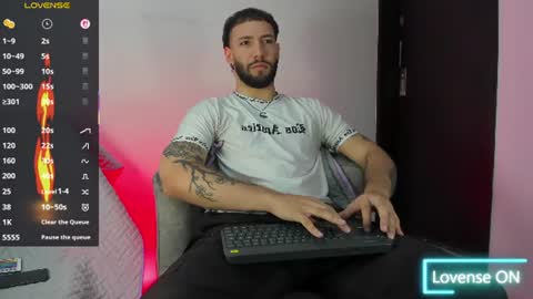 angel_kyrozz online show from June 26, 7:19 pm