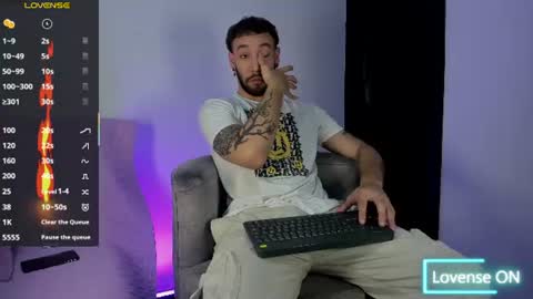 angel_kyrozz online show from June 17, 7:08 pm