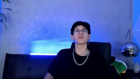 angel_scott2 online show from March 12, 12:36 am