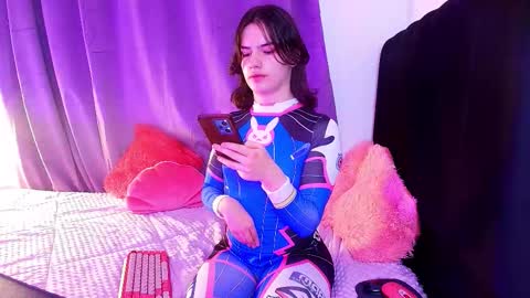 Angel online show from March 8, 12:55 am