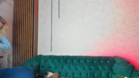 Anysia online show from December 5, 5:17 am