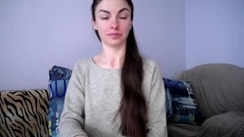 Zoe online show from May 4, 8:10 am