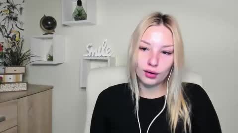 Angela online show from March 10, 6:51 am