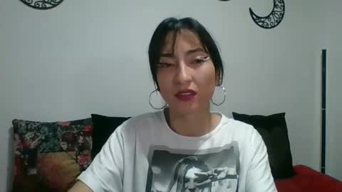 Snapshot of angela_mis chatting on February 5, 3:13 am Angela online show from February 5, 3:13 am