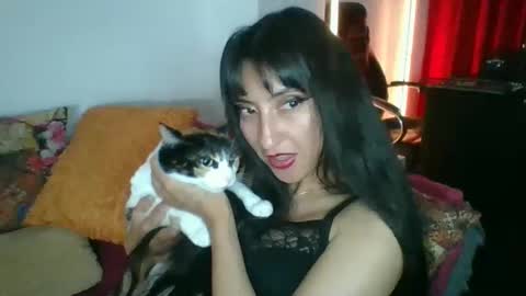 Snapshot of angela_mis chatting on October 9, 4:51 am Angela online show from October 9, 4:51 am