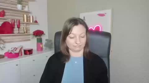 Angela online show from March 11, 7:11 am