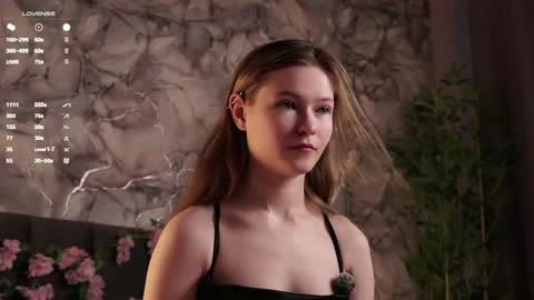 Mary online show from June 5, 12:32 pm