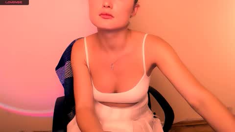 Alice online show from October 24, 11:11 am