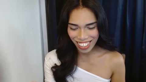 SENORITA online show from May 5, 7:03 am
