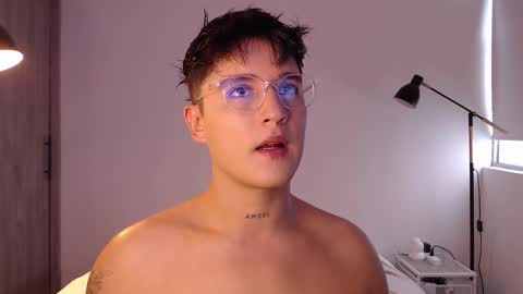 Angel online show from February 23, 7:38 pm