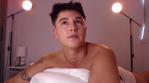 Angel online show from February 6, 9:17 pm