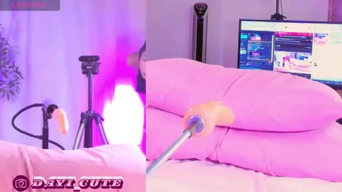 Angeli  online show from November 25, 4:33 am