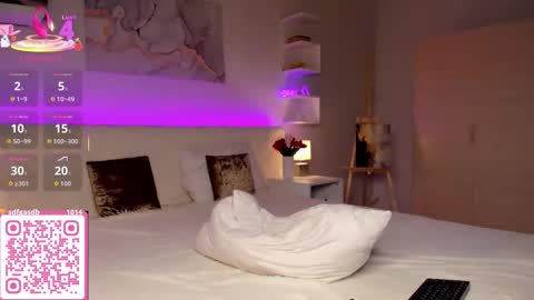 Emma online show from October 23, 2:13 am