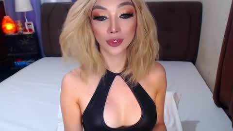 MS. AMALIA online show from July 4, 7:12 am
