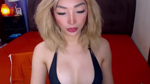 MS. AMALIA online show from April 28, 7:12 am