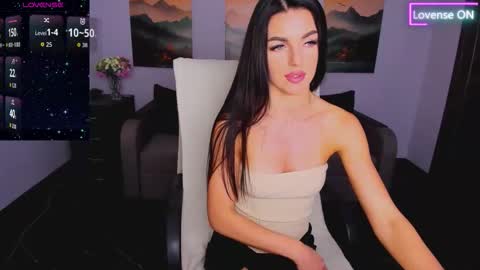 Snapshot of angelina_clark chatting on September 12, 7:10 am Angelina online show from September 12, 7:10 am