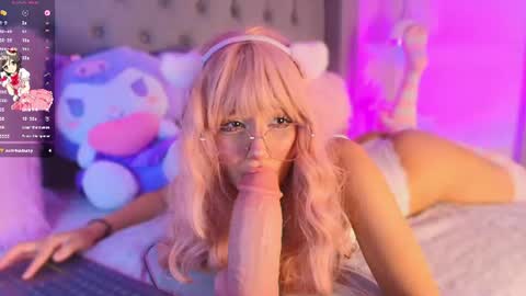Angelina Honey online show from June 26, 3:56 am