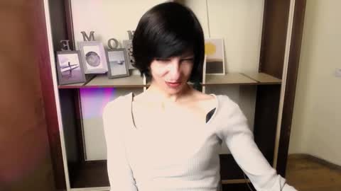 Angelina online show from October 25, 8:02 am