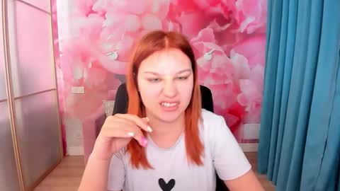 AngelinaLow online show from March 13, 3:26 pm