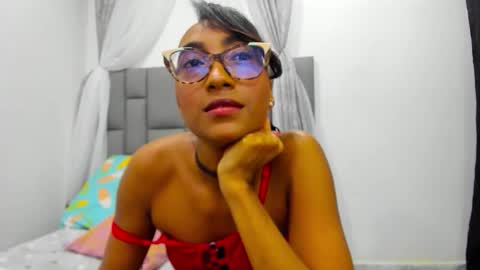 AngelinaMurphy online show from May 3, 4:40 am