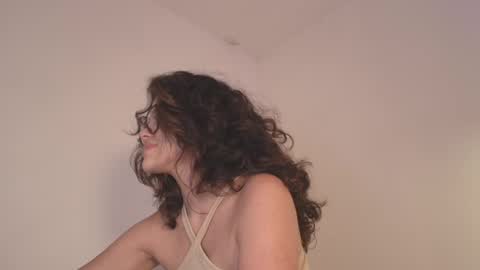   online show from April 28, 11:31 pm