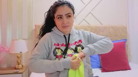 angelinarouse_ online show from July 27, 2:31 am