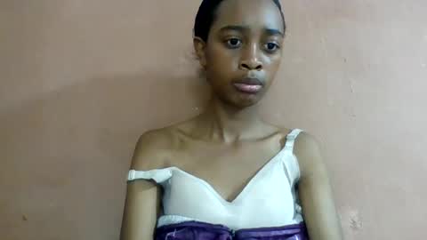 angeline221173 online show from July 22, 11:56 am