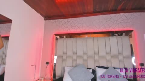 Angeline Heet online show from December 14, 3:17 am