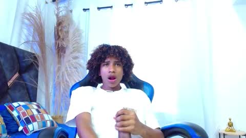 Angel online show from November 21, 9:13 pm