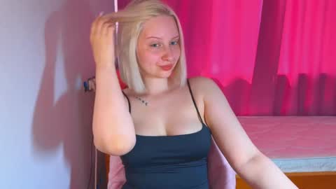 Cutie online show from May 28, 6:44 am