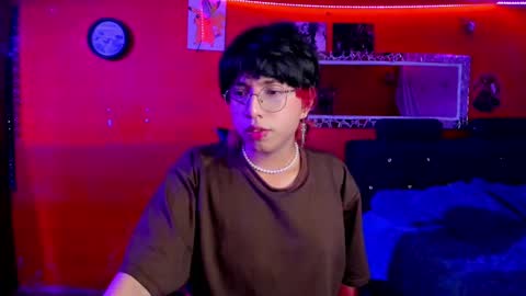 Snapshot of angellonfire chatting on March 7, 1:09 am Angel  online show from March 7, 1:09 am