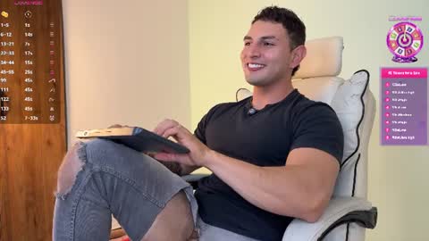 Angelo Ferro online show from July 29, 2:00 am