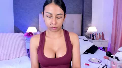 Angela online show from March 5, 3:54 pm