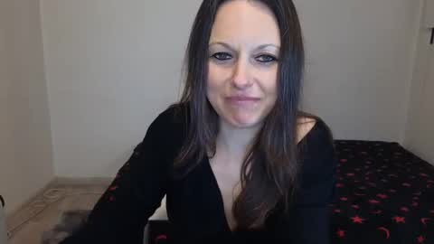 Giulia online show from March 19, 1:16 pm