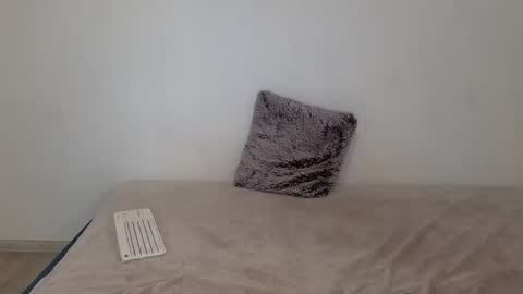 Giulia online show from February 14, 2:20 pm