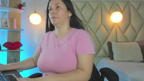 ANGIE online show from May 4, 1:28 pm