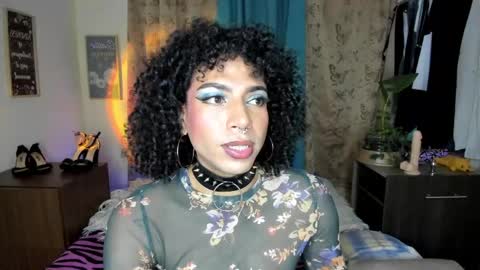 angelwhitte online show from April 25, 12:46 am
