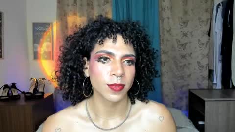 angelwhitte online show from March 16, 5:44 am