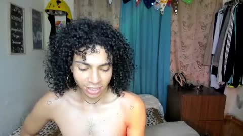 angelwhitte online show from July 22, 2:46 am