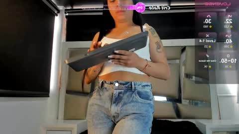 angely_js online show from November 15, 1:24 pm