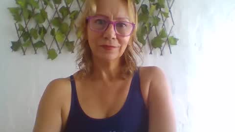 angelycute476334 online show from January 17, 9:01 pm