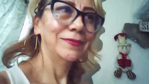 angelycute476334 online show from October 24, 8:31 pm