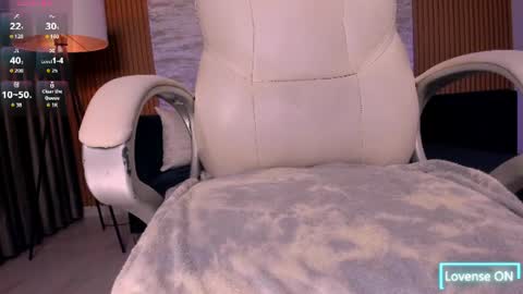 angie_smith_x online show from June 10, 11:20 am