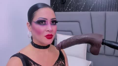 A N G I E.  online show from January 7, 10:04 pm