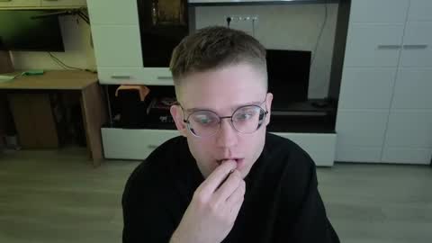 vodka online show from May 4, 8:21 am