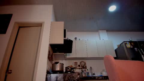 laura  online show from June 23, 3:25 am